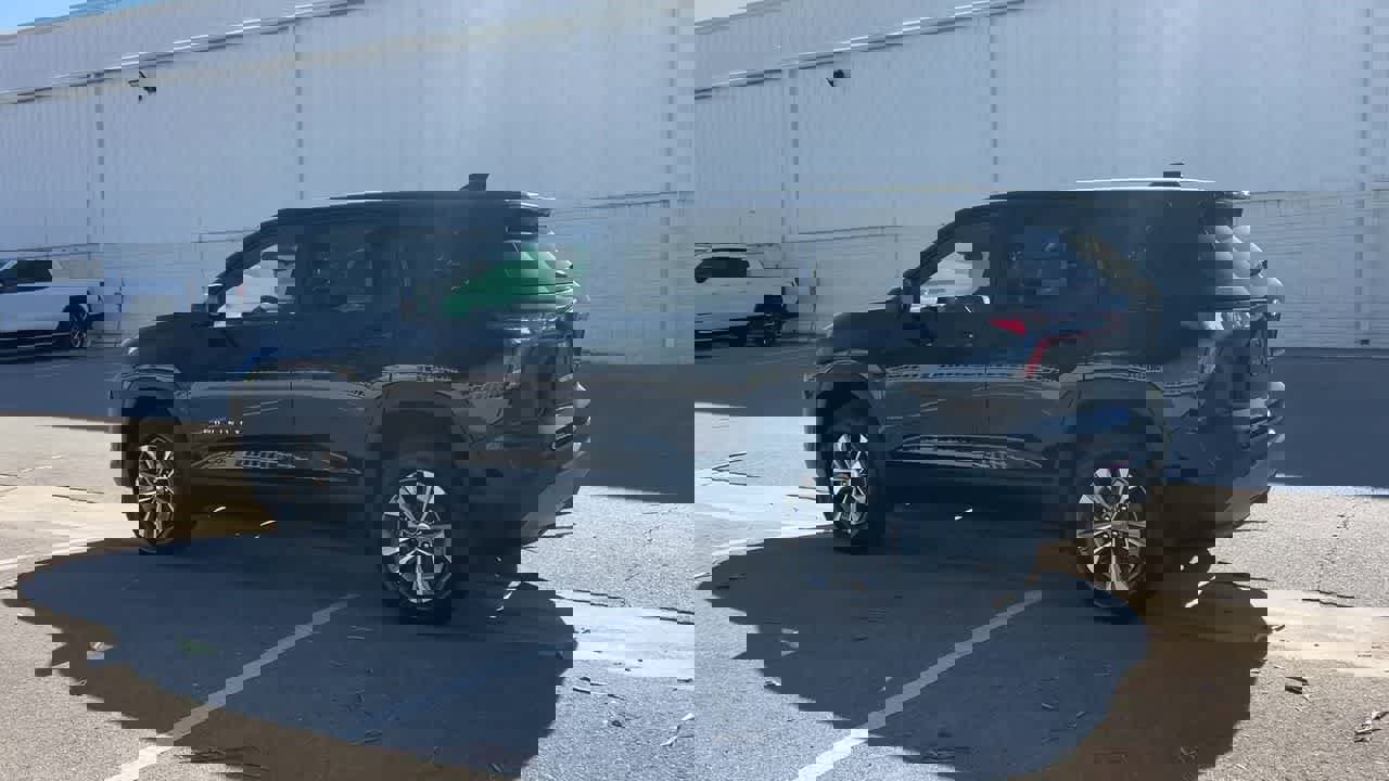 New 2026 Chevrolet Equinox LT w/ Convenience Package II image 9