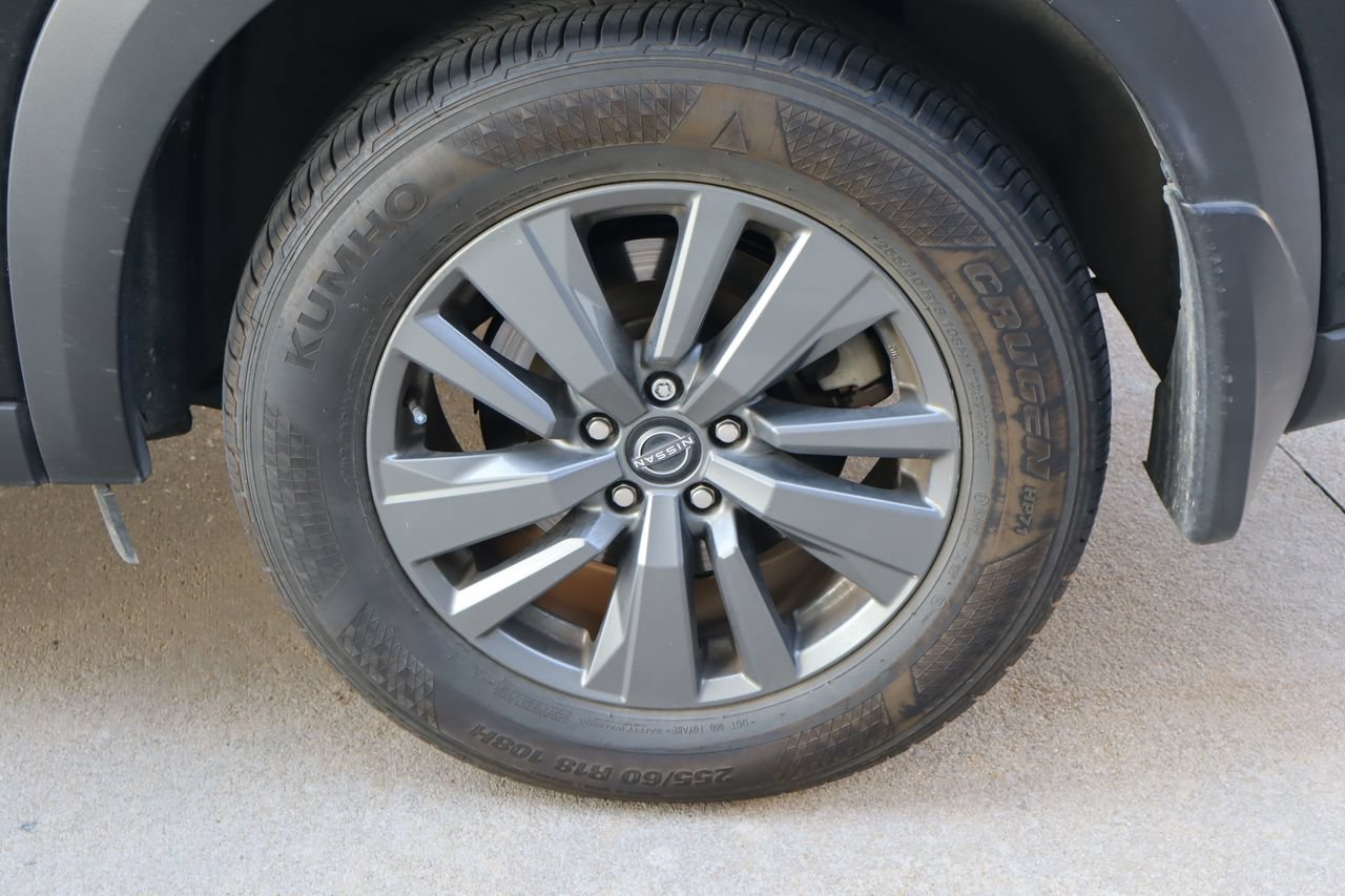 Used 2023 Nissan Pathfinder SV FWD image 29