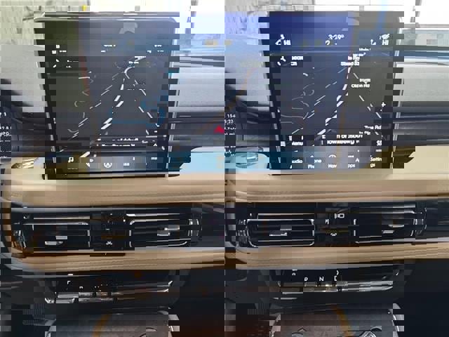 Used 2021 Lincoln Aviator Reserve w/ Equipment Group 201A image 17