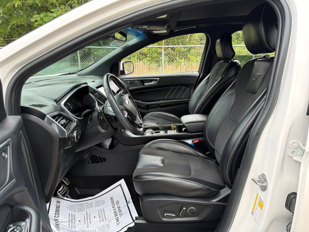 Used 2019 Ford Edge ST AWD/4WD image 23