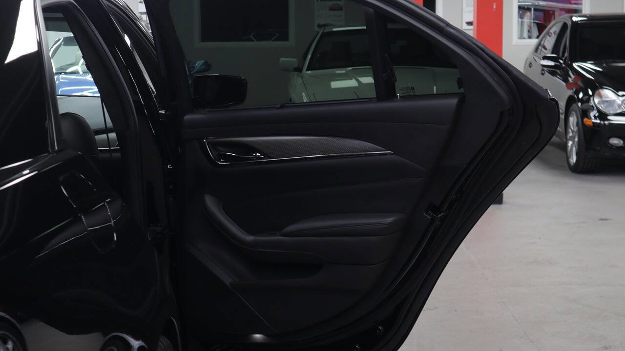 Used 2019 Cadillac CTS V w/ Luxury Package image 33