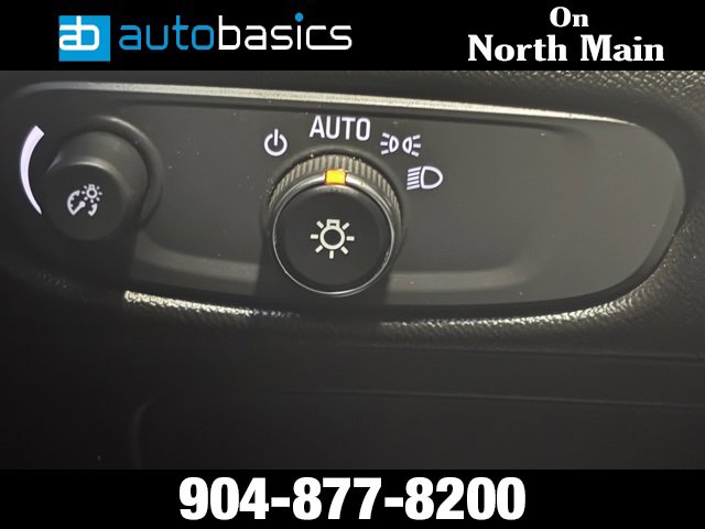 Used 2021 Chevrolet Malibu LT image 19
