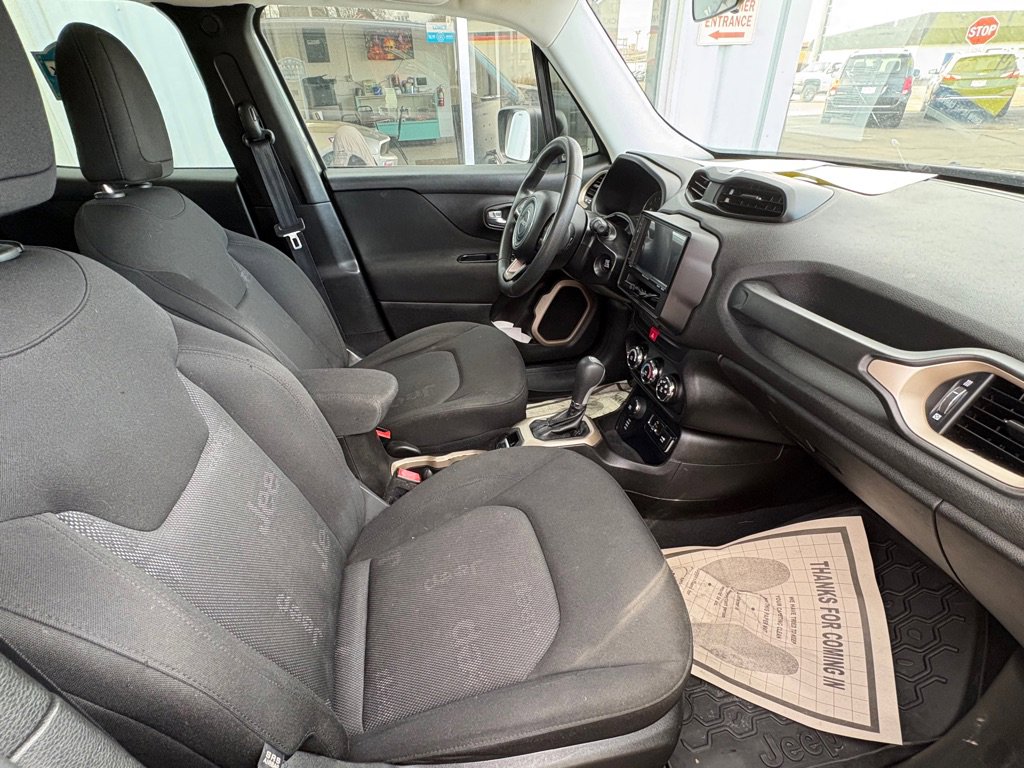 Used 2017 Jeep Renegade Sport w/ Power & Air Group image 16