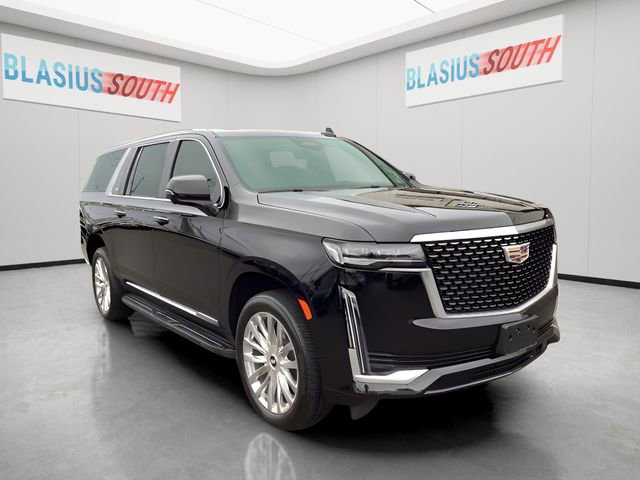 Used 2024 Cadillac Escalade ESV Premium Luxury image 1
