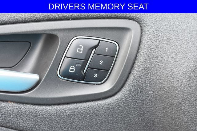 Used 2019 Ford Escape Titanium AWD/4WD image 5