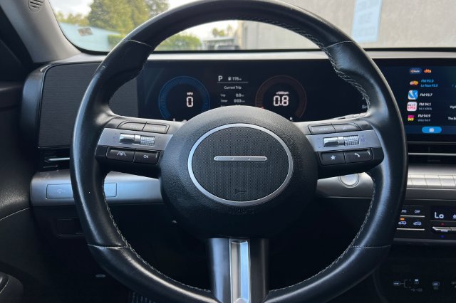 Used 2025 Hyundai Kona SEL AWD/4WD image 28