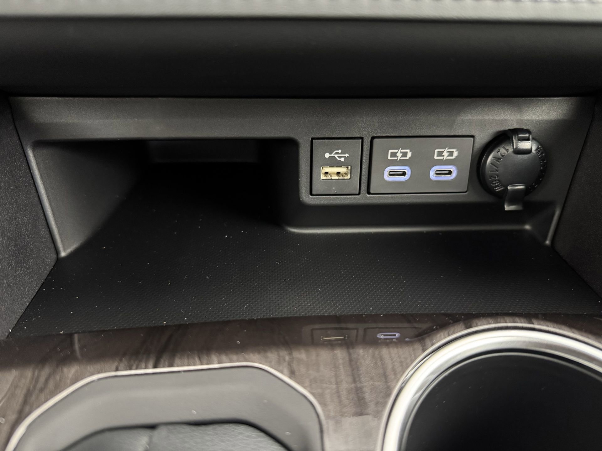 New 2026 Toyota Highlander Limited AWD/4WD image 3