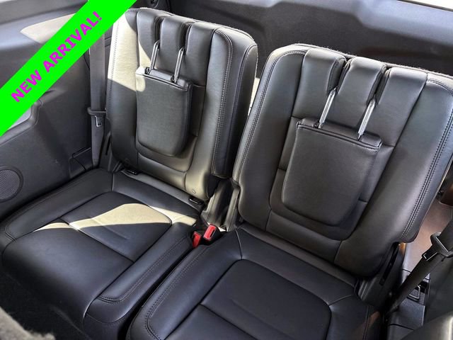 Used 2015 Ford Explorer XLT w/ Equipment Group 202B image 8