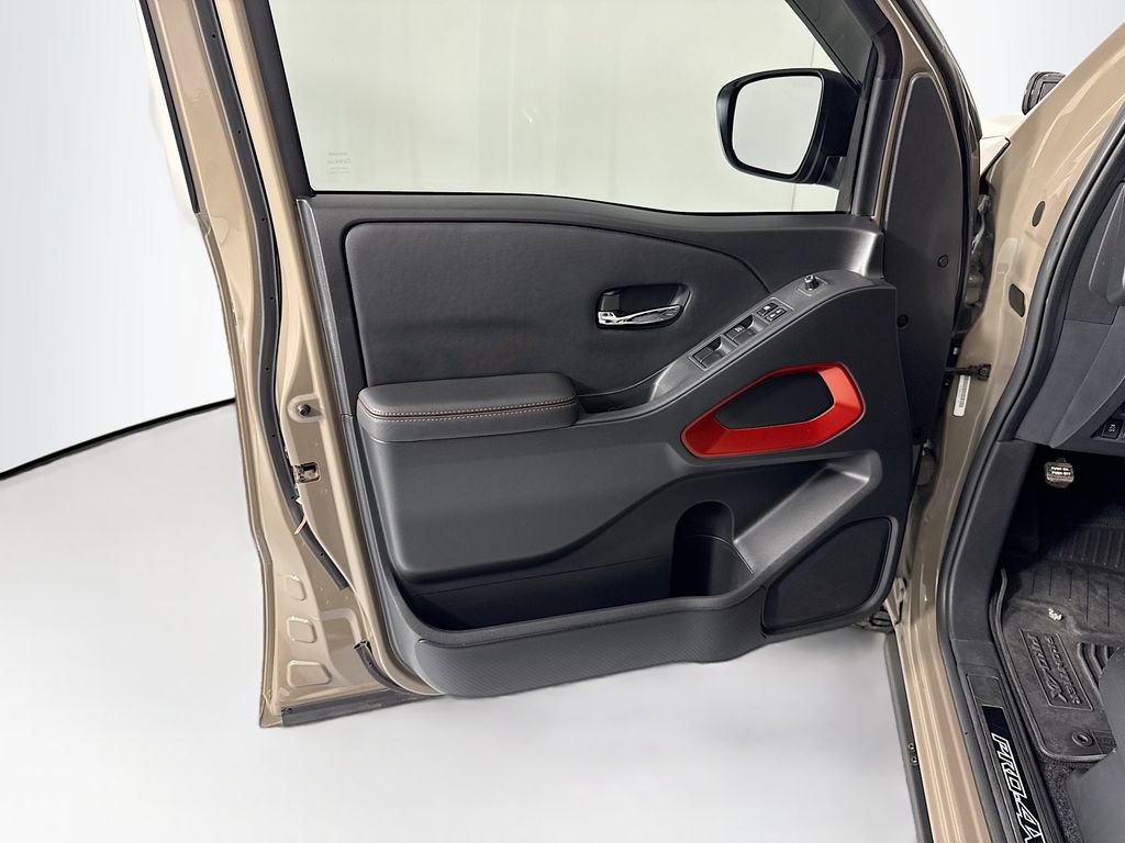 Used 2023 Nissan Frontier PRO-4X w/ Tow Package image 24