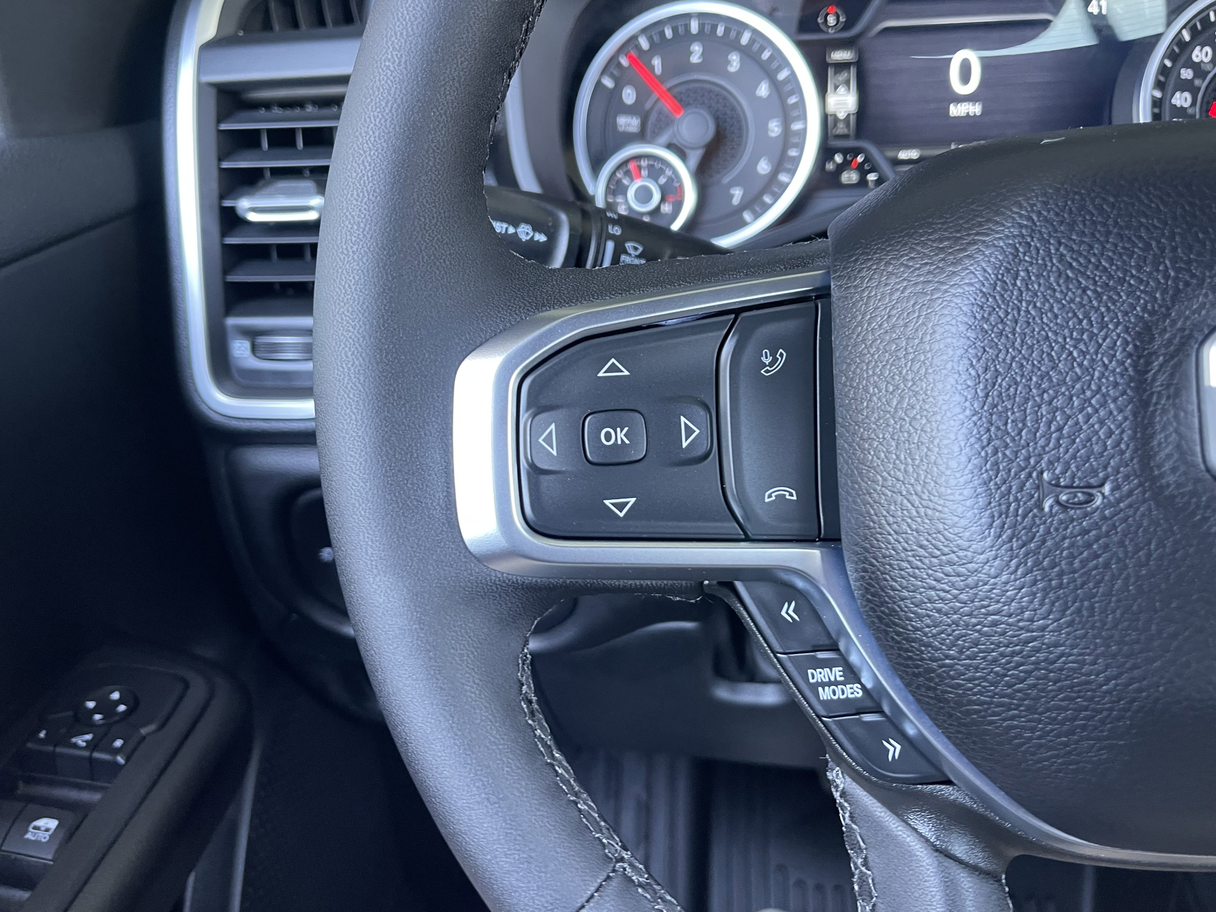New 2026 RAM 1500 Big Horn AWD/4WD image 36