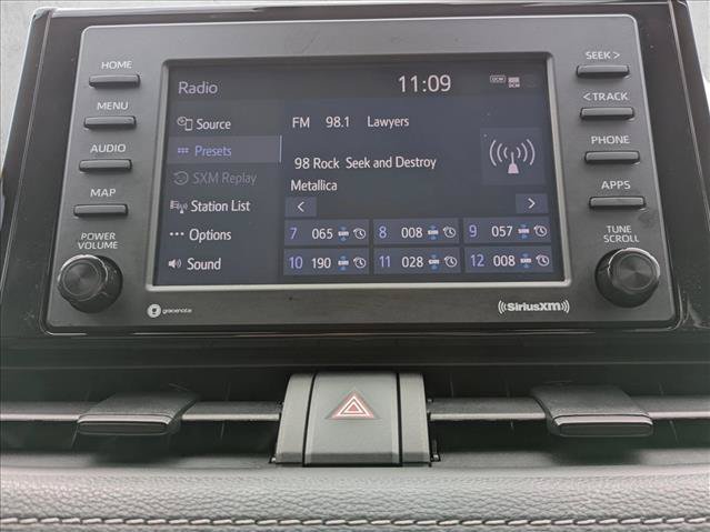Used 2022 Toyota RAV4 XLE AWD/4WD image 14