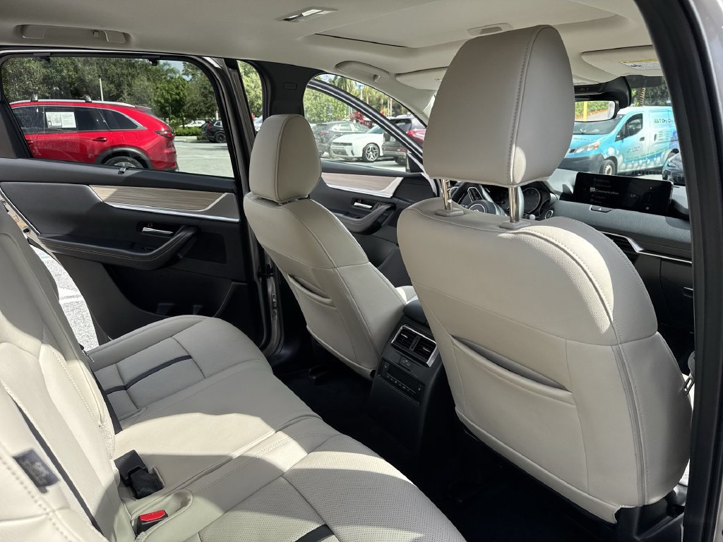 Certified 2026 MAZDA CX-90 3.3 Turbo w/ Preferred Package AWD/4WD image 33