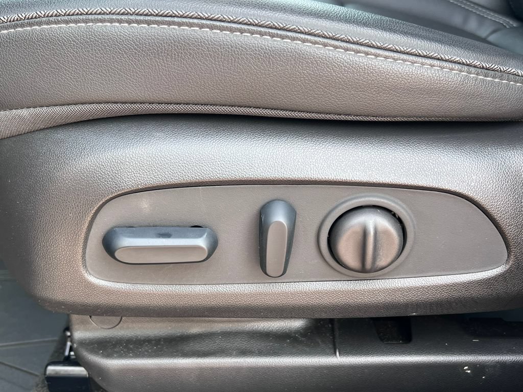 Used 2023 Buick Encore GX Essence w/ Advanced Technology Package AWD/4WD image 10