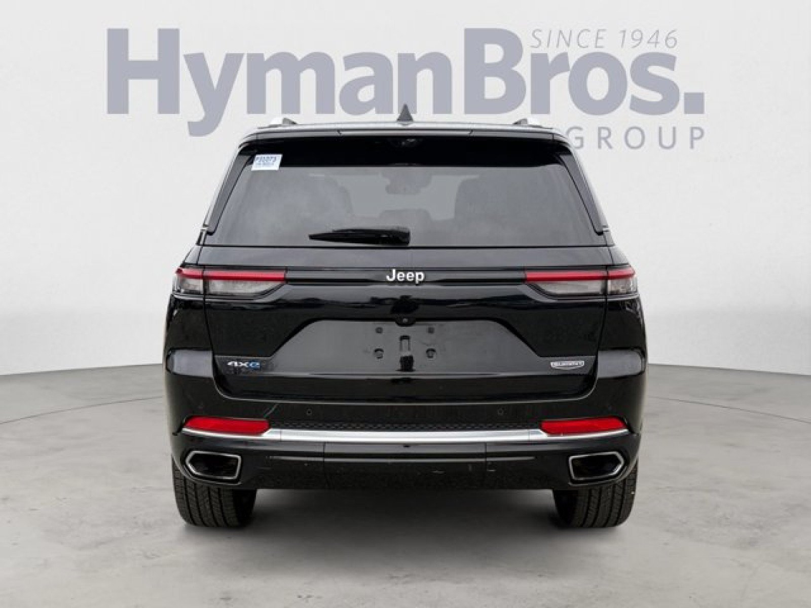 Used 2022 Jeep Grand Cherokee Summit AWD/4WD image 4