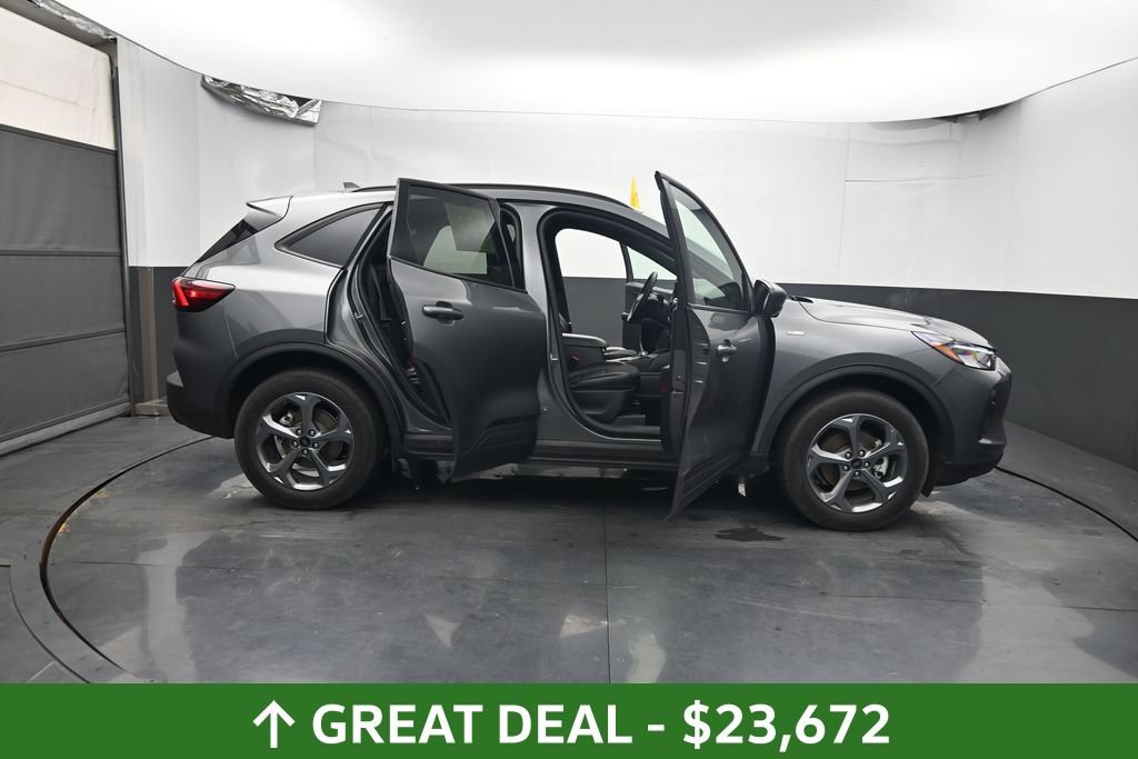 Used 2025 Ford Escape ST-Line AWD/4WD image 15