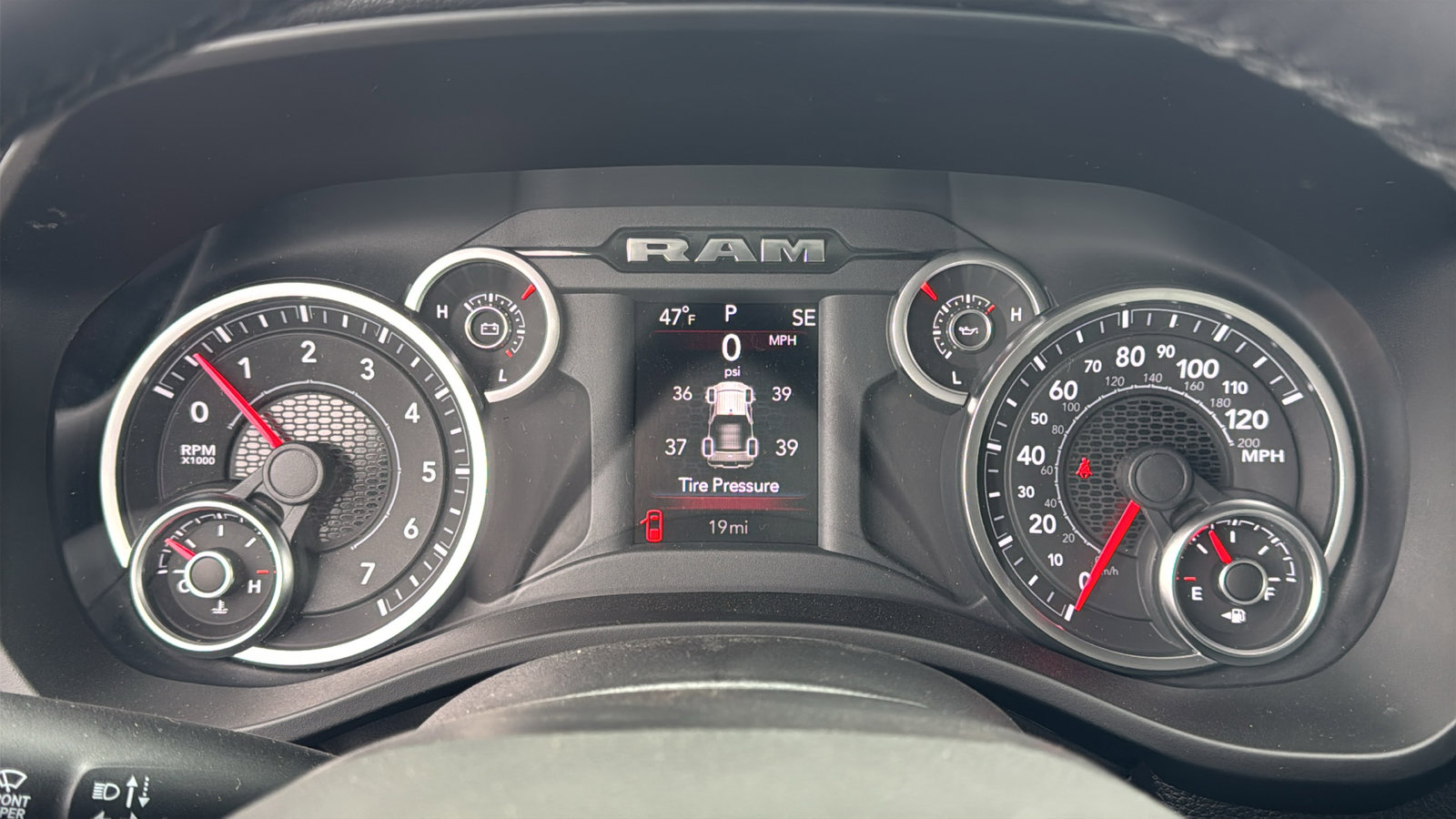 Certified 2025 RAM 1500 Lone Star image 17