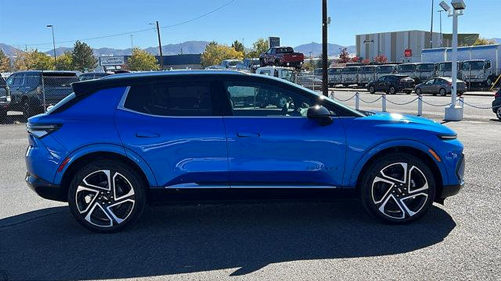 New 2026 Chevrolet Equinox EV LT w/ Convenience Package II image 4