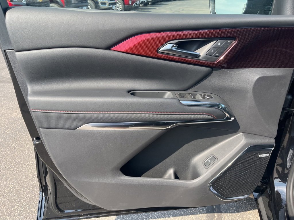 New 2026 Chevrolet Traverse RS w/ LPO, Floor Liner Package image 10