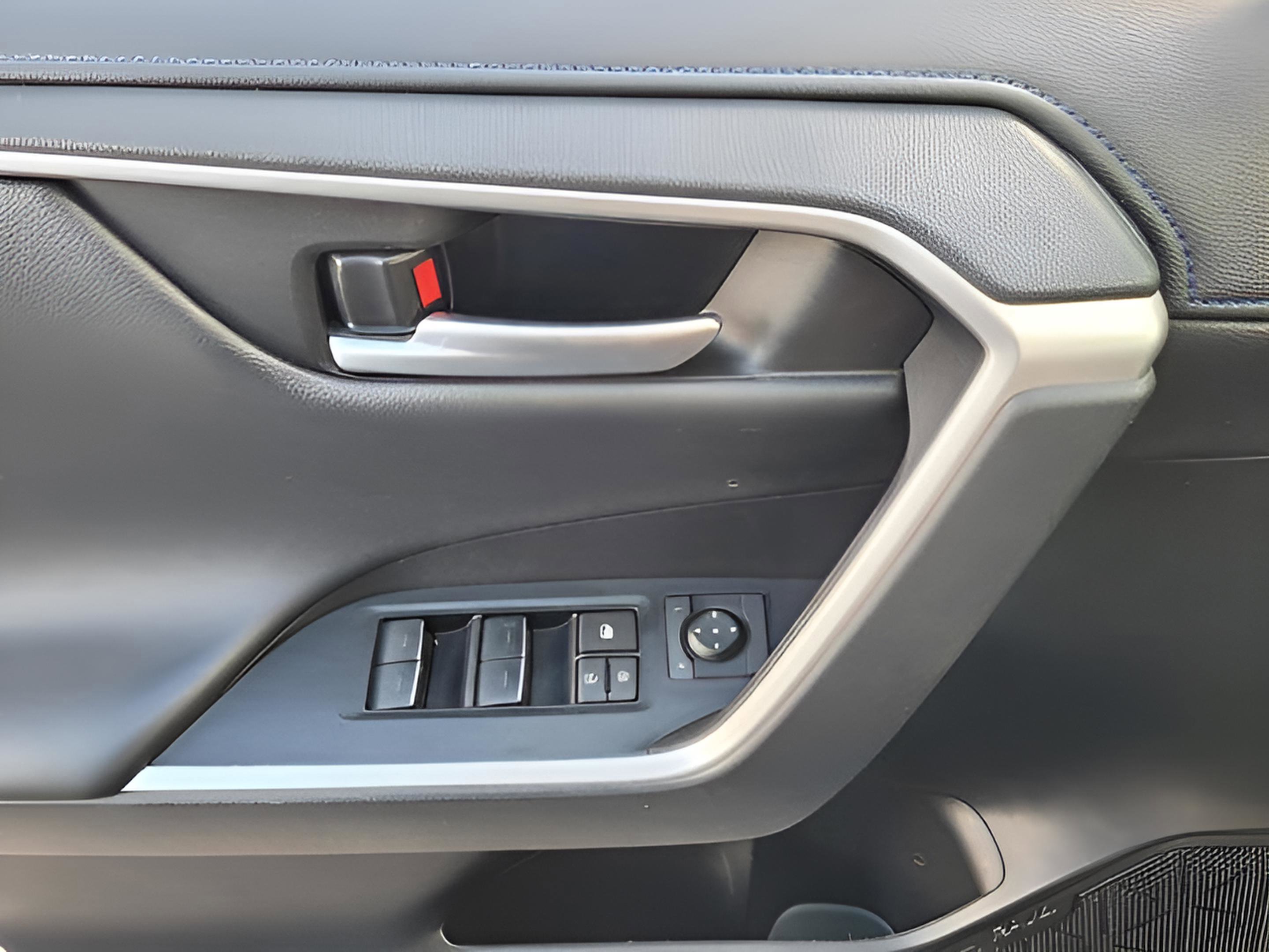 Used 2023 Toyota RAV4 XSE image 29