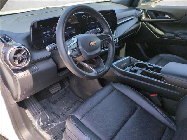 Used 2026 Chevrolet Equinox LT w/ Convenience Package II FWD image 10