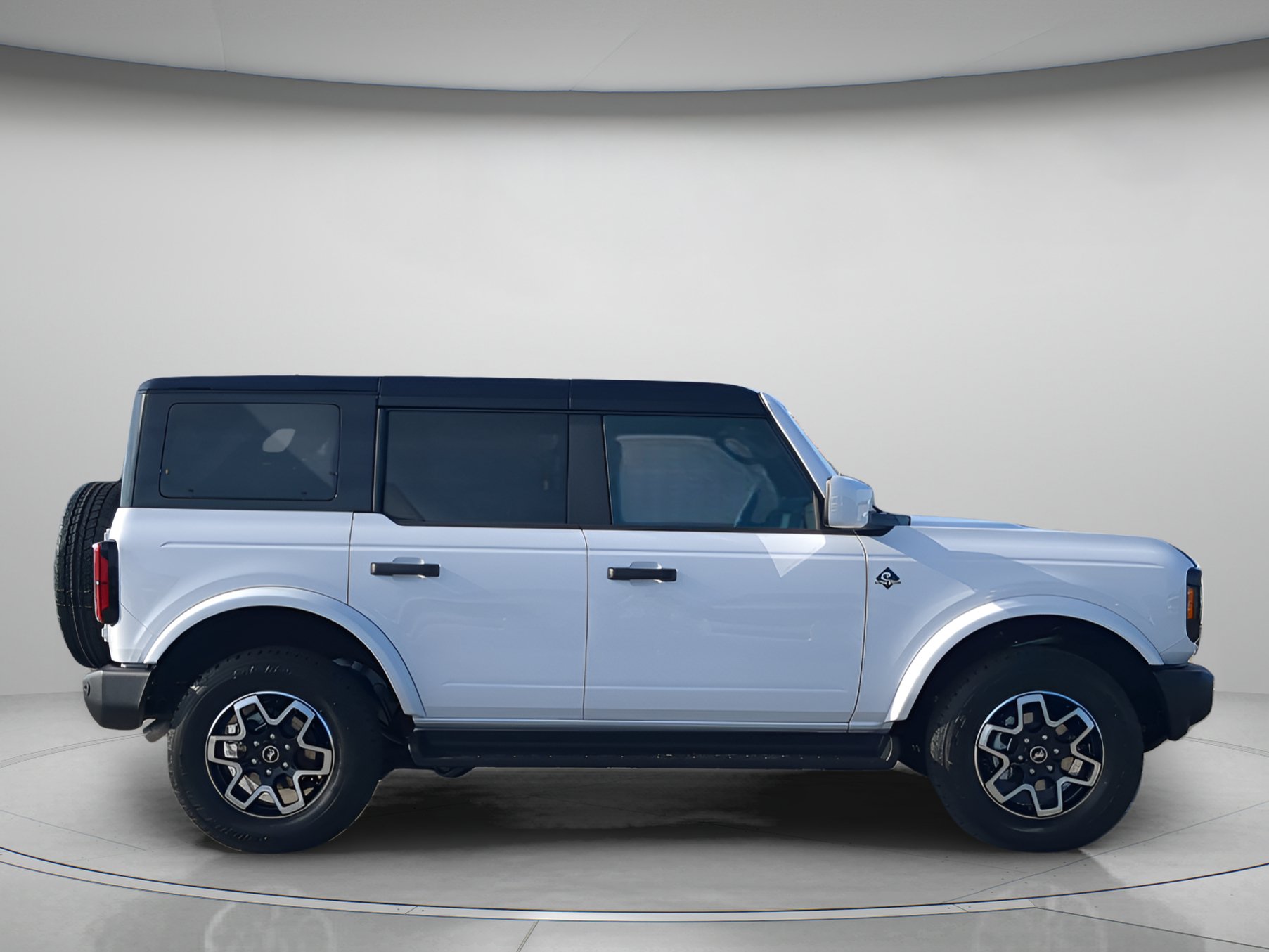 New 2026 Ford Bronco Outer Banks AWD/4WD image 42