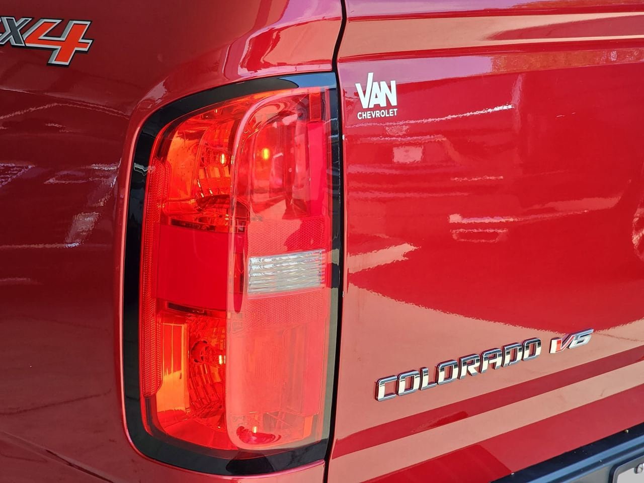 Used 2019 Chevrolet Colorado LT w/ LPO, Premium Interior Package AWD/4WD image 38
