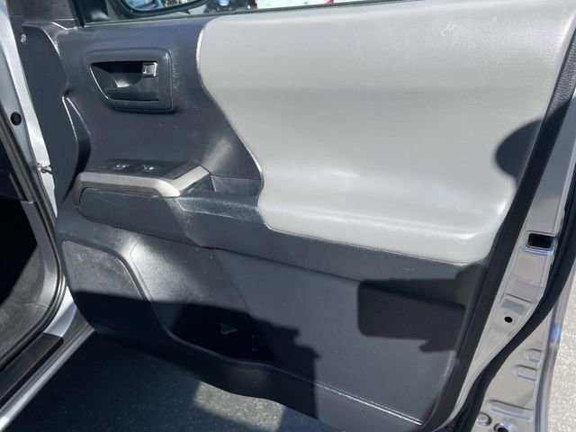 Used 2018 Toyota Tacoma SR5 image 24