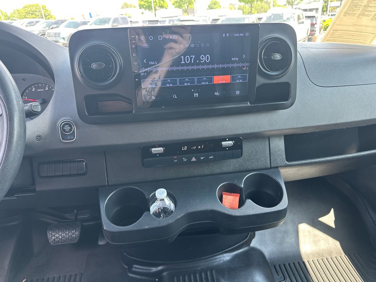 Used 2022 Mercedes-Benz Sprinter 2500 image 25