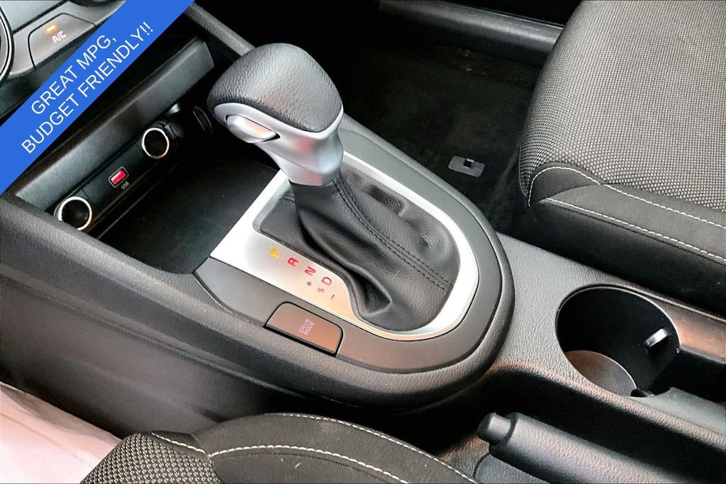 Used 2023 Kia Forte LX image 18