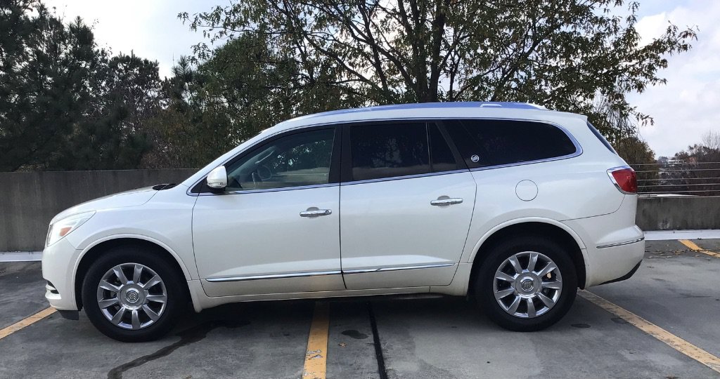 Used 2013 Buick Enclave Premium FWD image 2