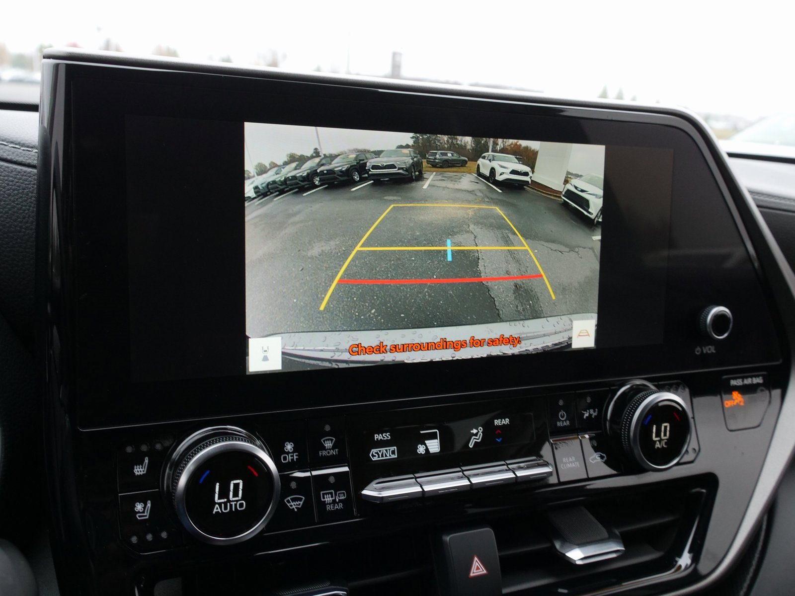 Used 2023 Toyota Highlander Limited image 31