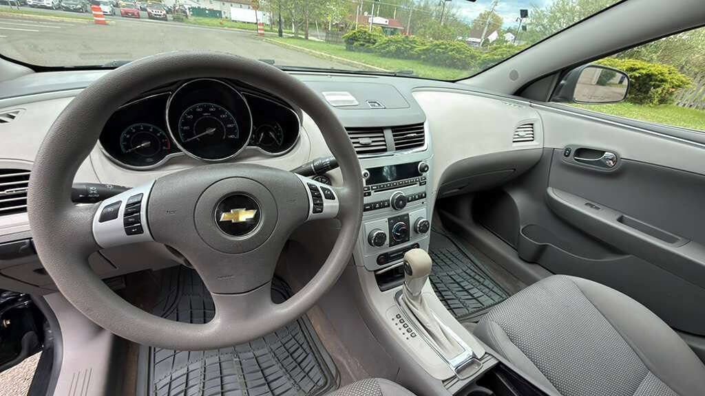 Used 2012 Chevrolet Malibu LS w/ LS Uplevel Package image 11