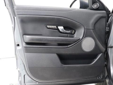 Used 2019 Land Rover Range Rover Evoque SE Premium AWD/4WD image 40