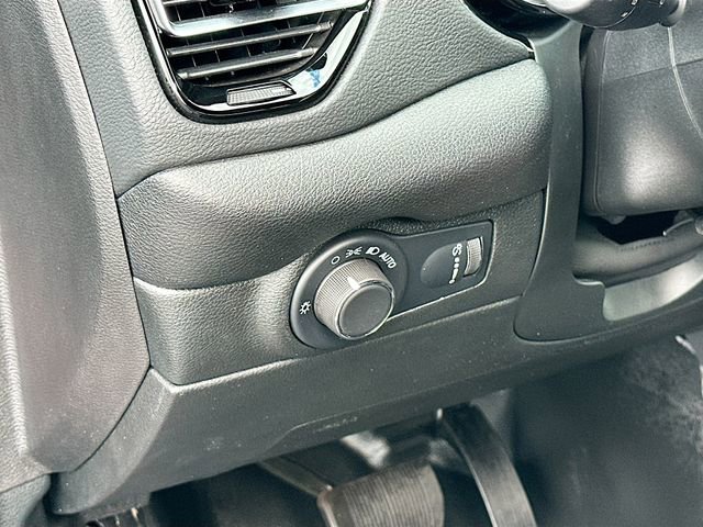 Used 2025 Dodge Durango AWD w/ Technology Group image 10