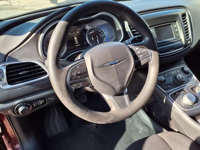 Used 2015 Chrysler 200 Limited FWD image 15