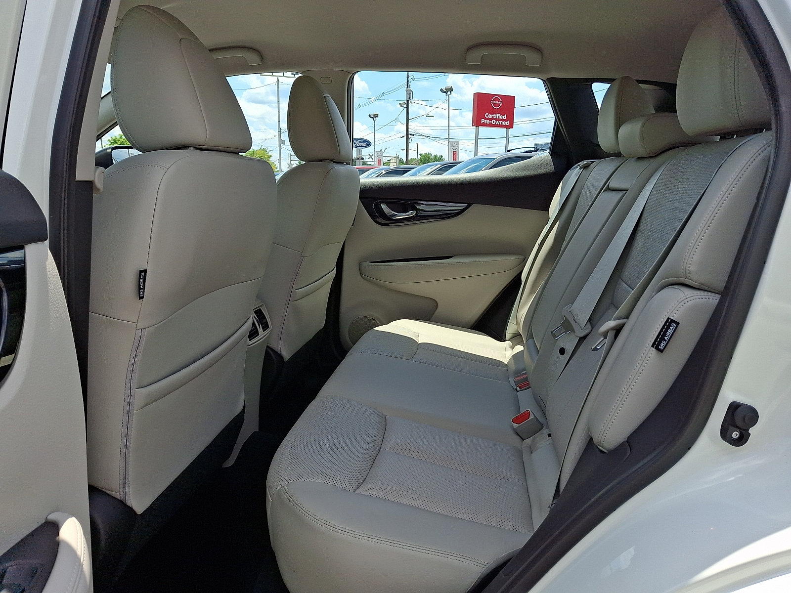 Certified 2022 Nissan Rogue Sport SL AWD/4WD image 10