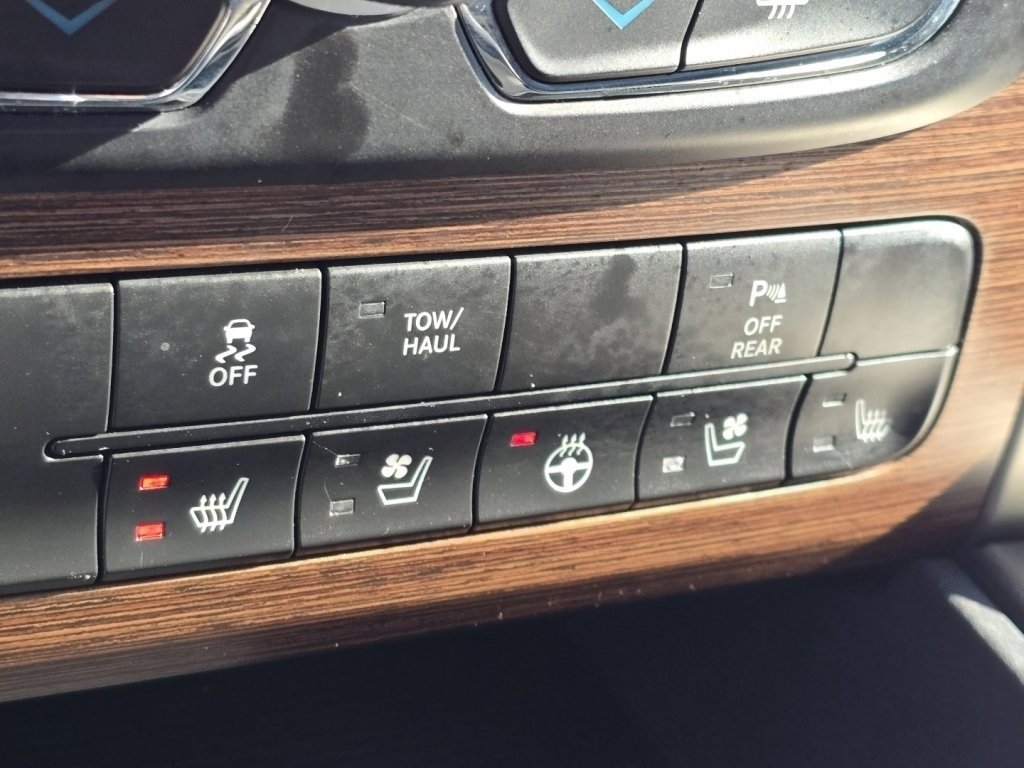 Used 2016 RAM 1500 Laramie image 5