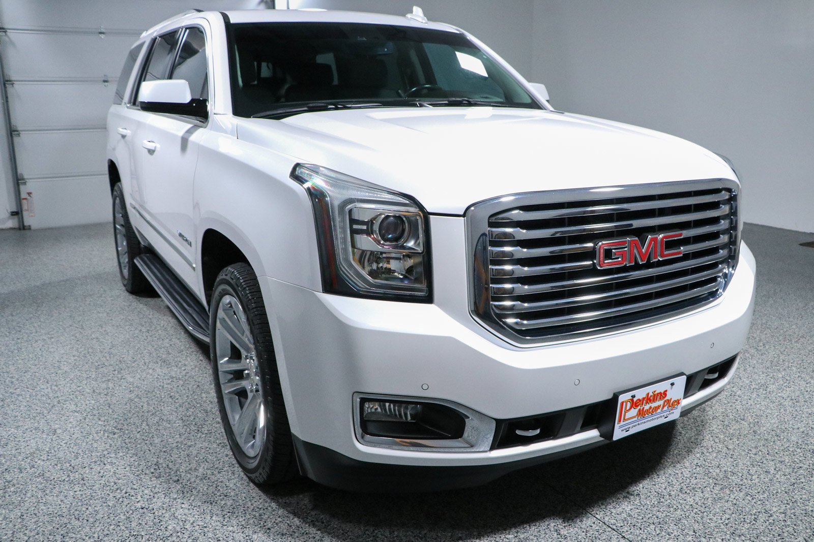 Used 2020 GMC Yukon SLT w/ Premium Edition RWD image 5