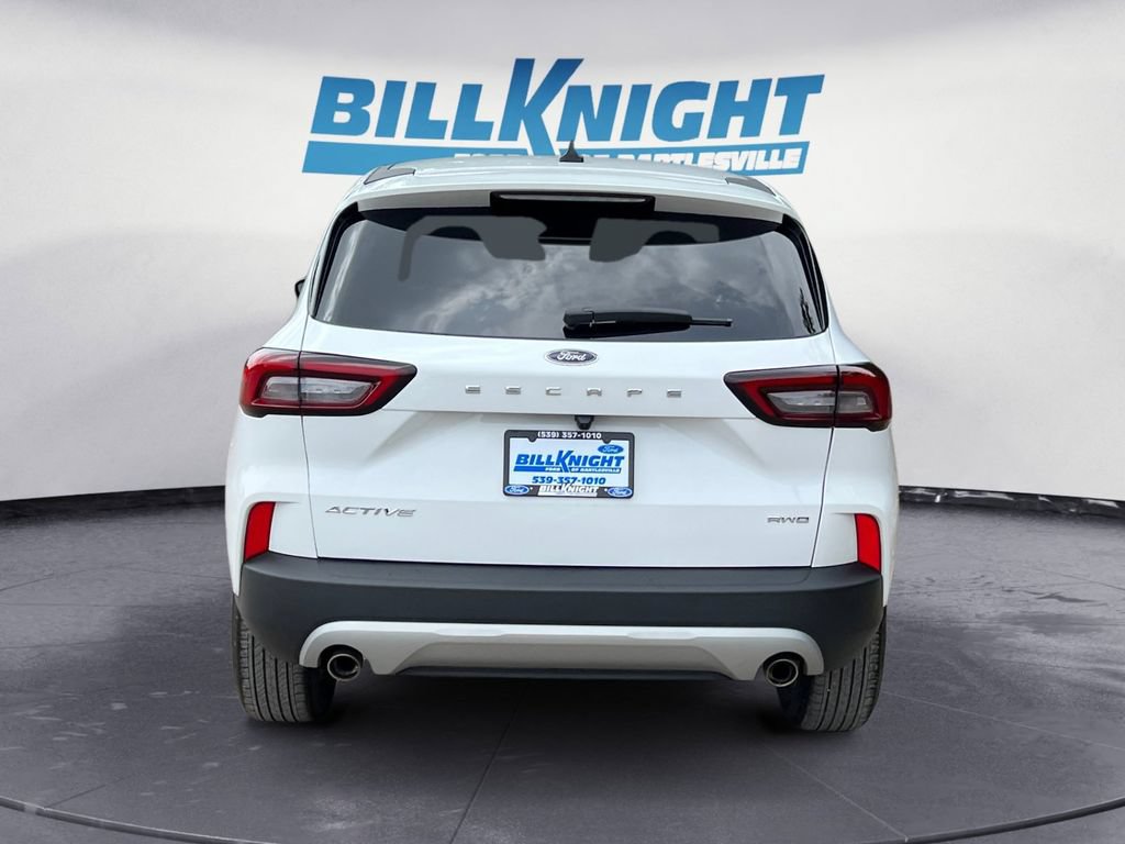 Used 2026 Ford Escape Active AWD/4WD image 4