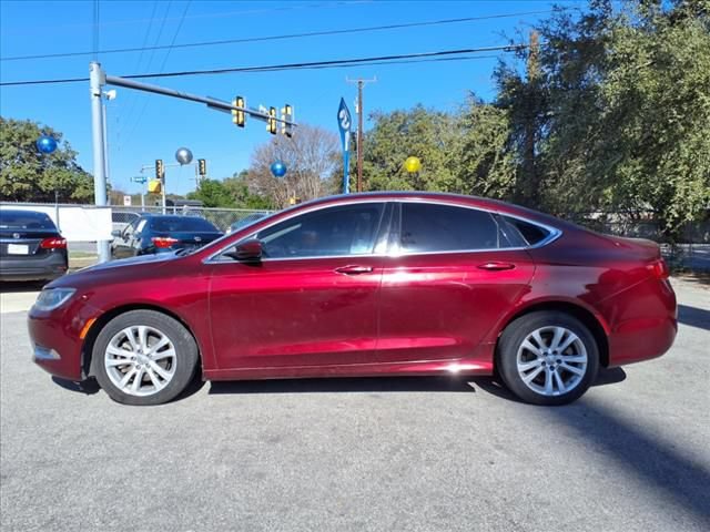 Used 2015 Chrysler 200 Limited FWD image 5