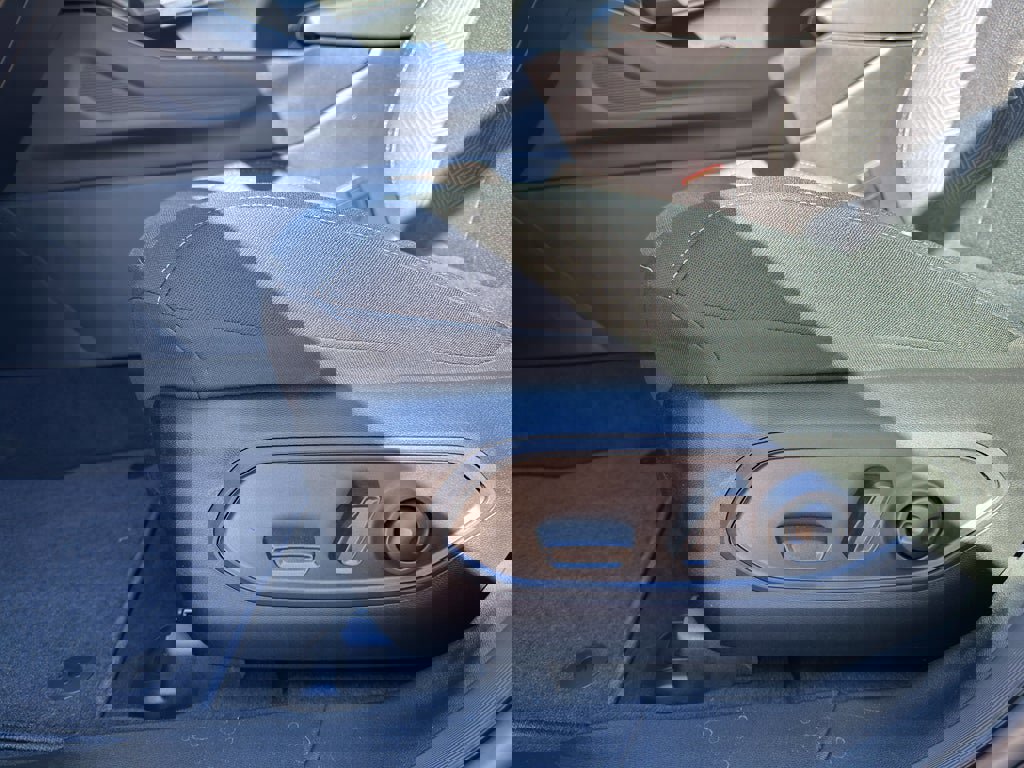 New 2026 Jeep Cherokee Laredo image 11