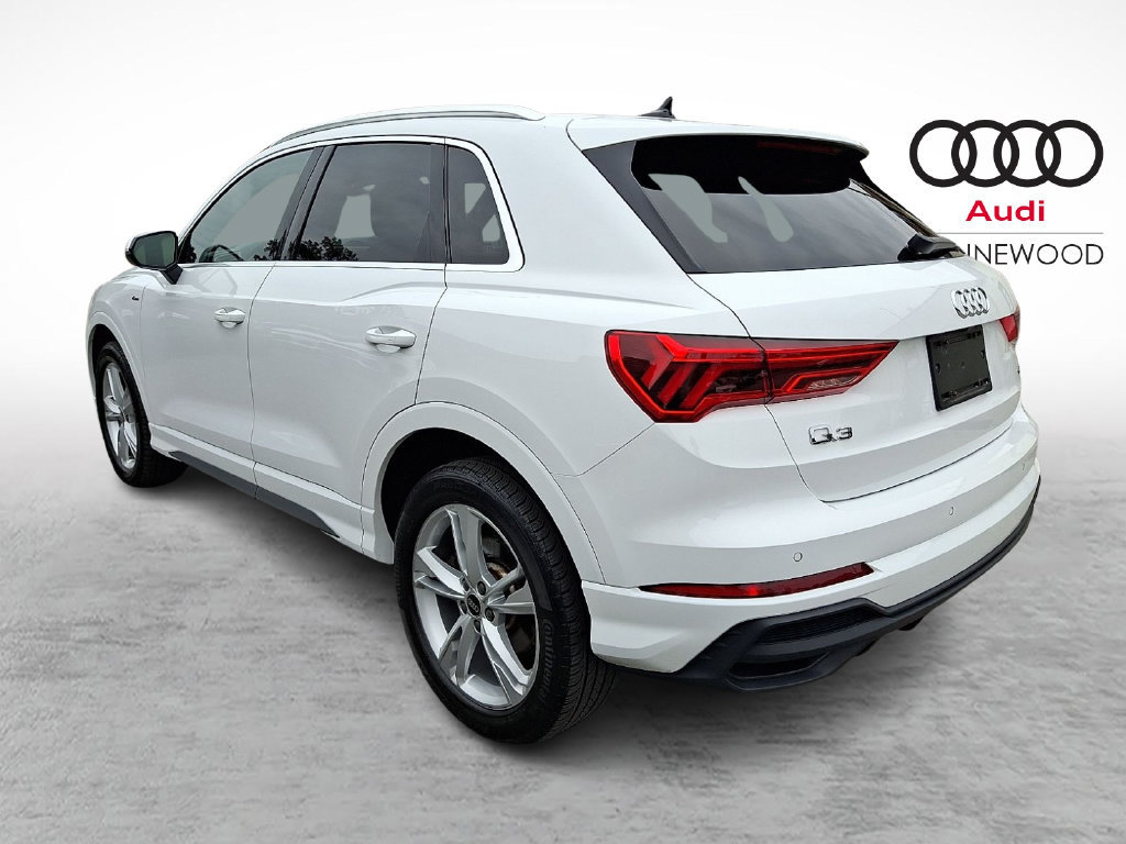 Used 2024 Audi Q3 2.0T Premium w/ Convenience Package AWD/4WD image 4