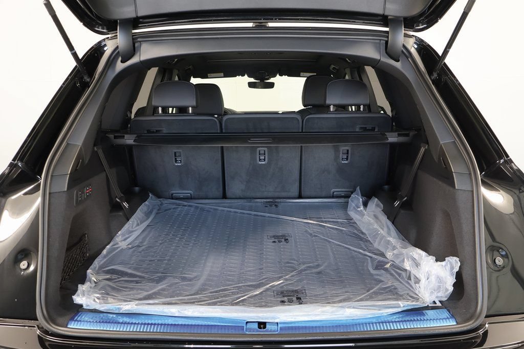 New 2026 Audi Q7 3.0T Premium Plus AWD/4WD image 8