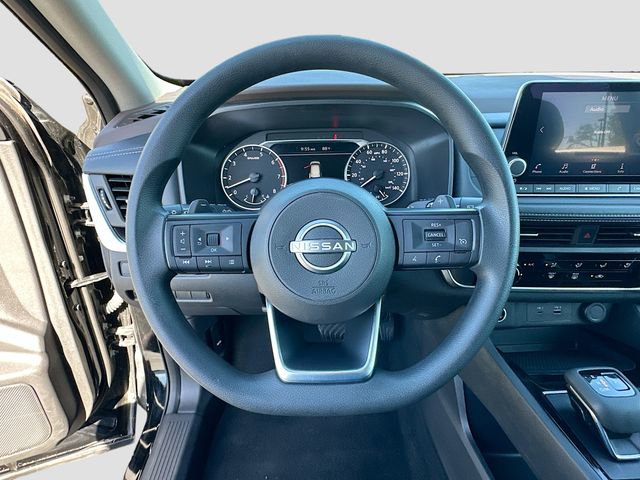 Used 2023 Nissan Rogue S image 11