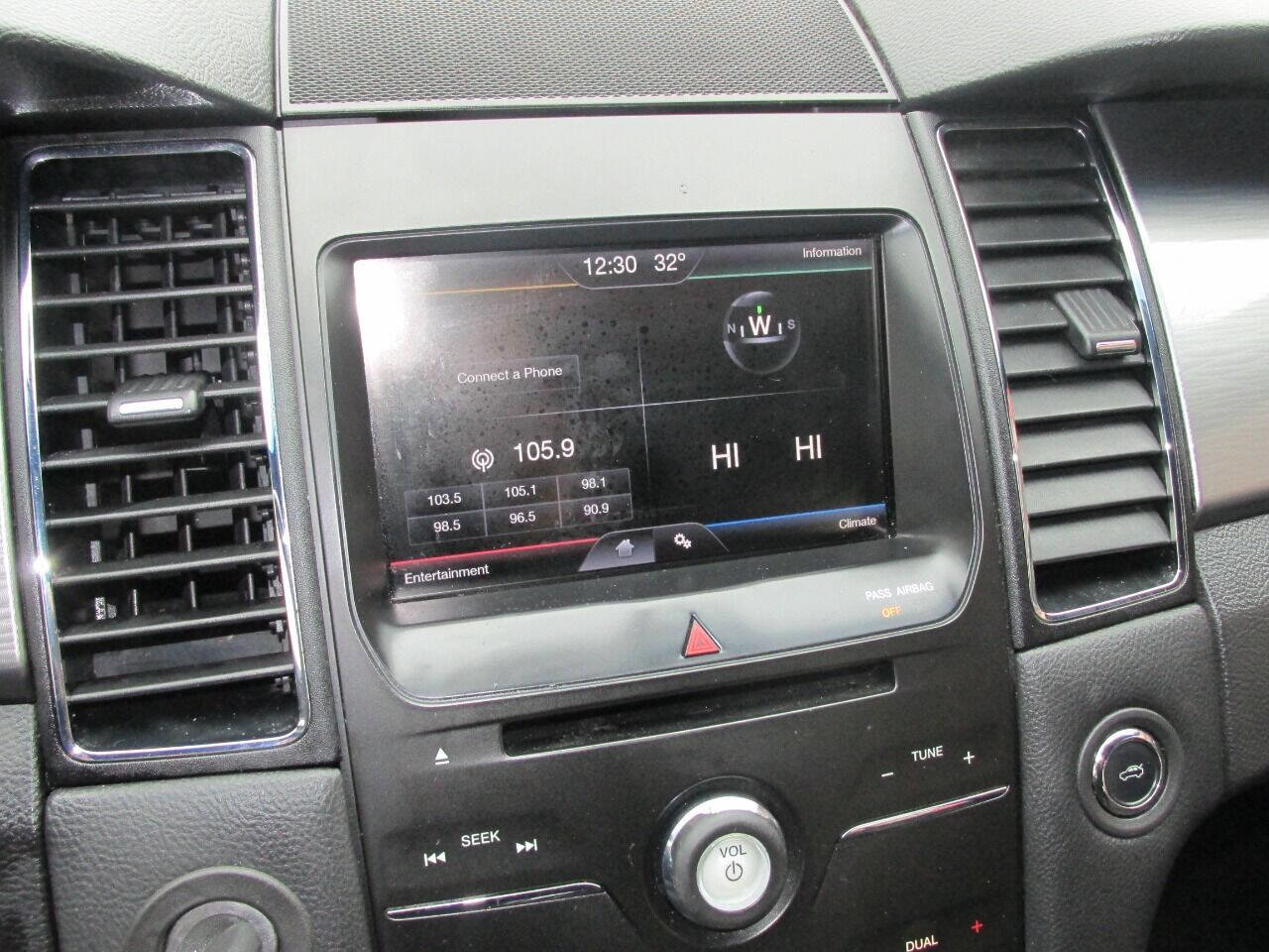 Used 2013 Ford Taurus SEL image 56