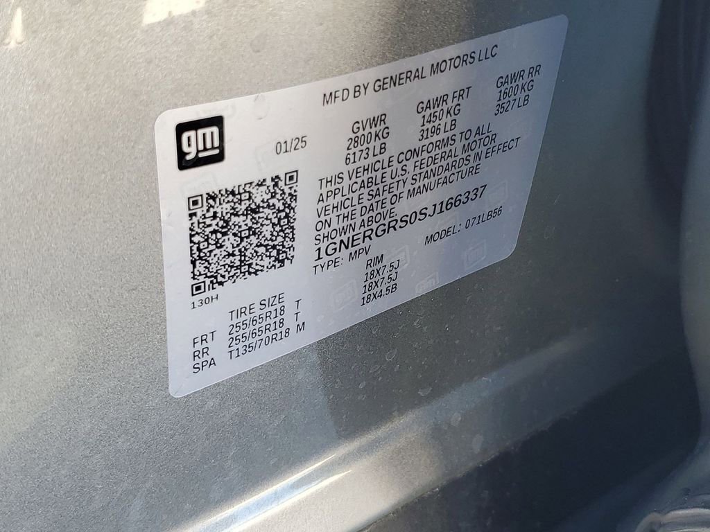 Used 2025 Chevrolet Traverse LT image 50