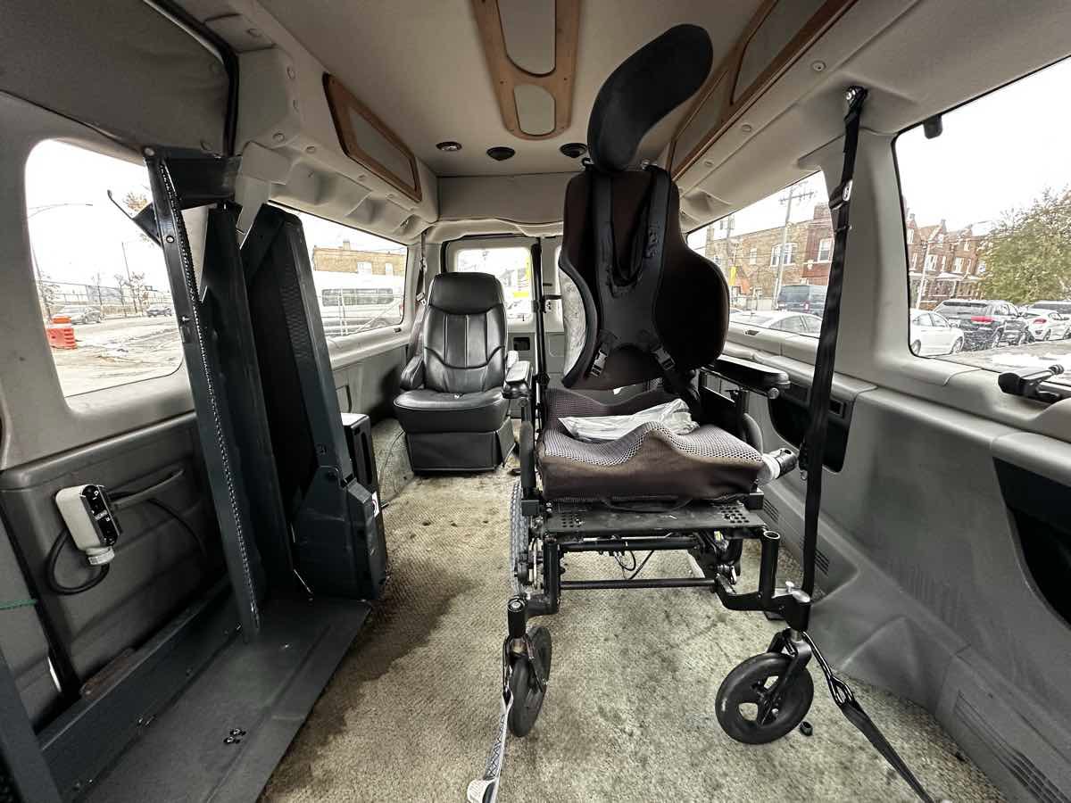 Used 2009 Ford E-150 and Econoline 150 XLT image 26