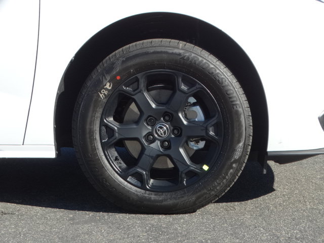New 2026 Toyota Sienna XLE Woodland Edition AWD/4WD image 4
