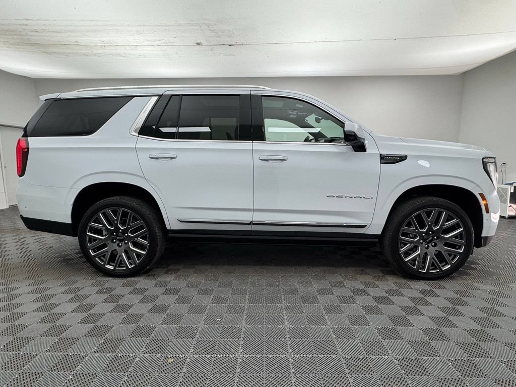 Used 2026 GMC Yukon Denali Ultimate AWD/4WD image 10