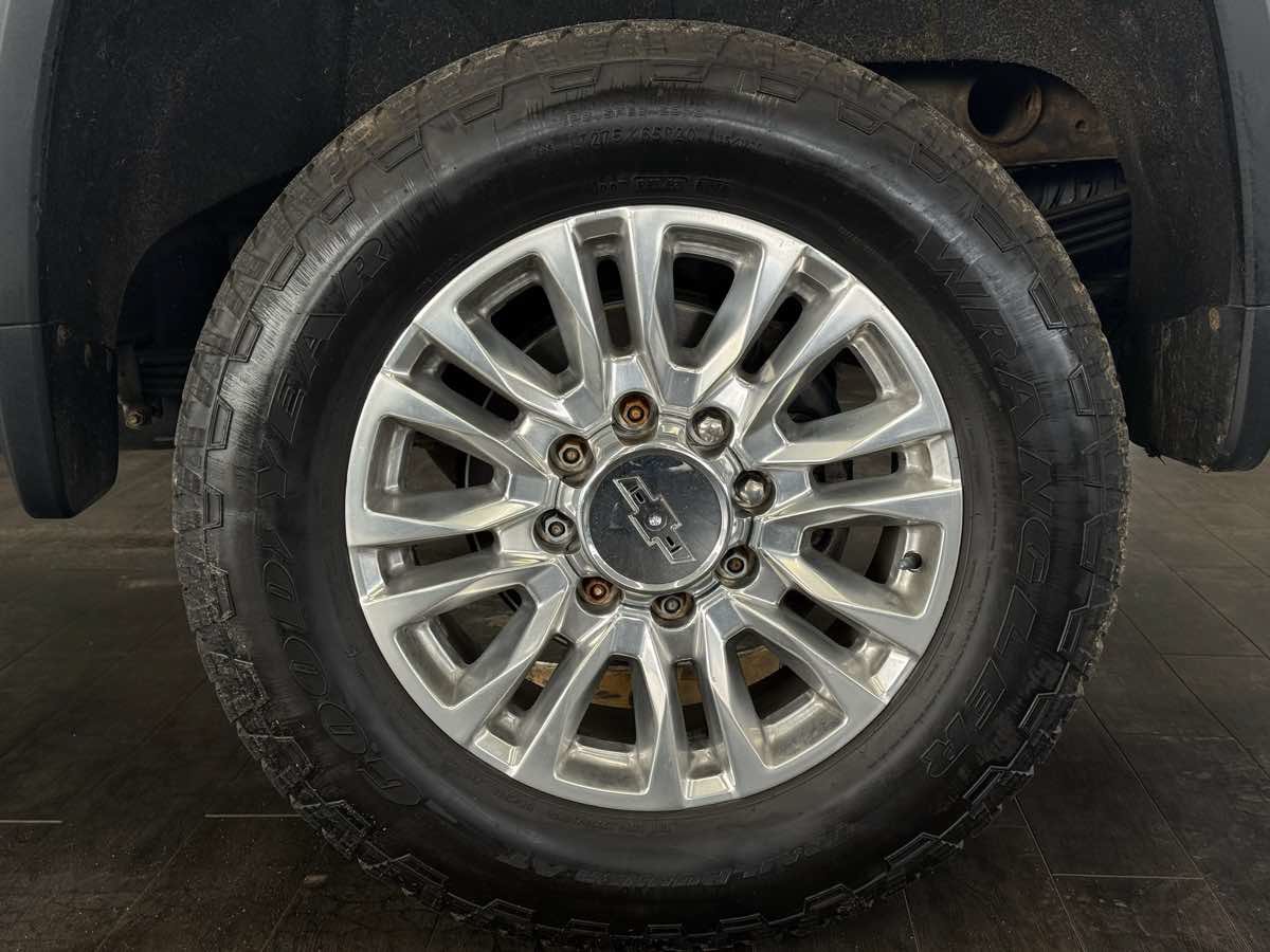Used 2022 Chevrolet Silverado 2500 High Country AWD/4WD image 27